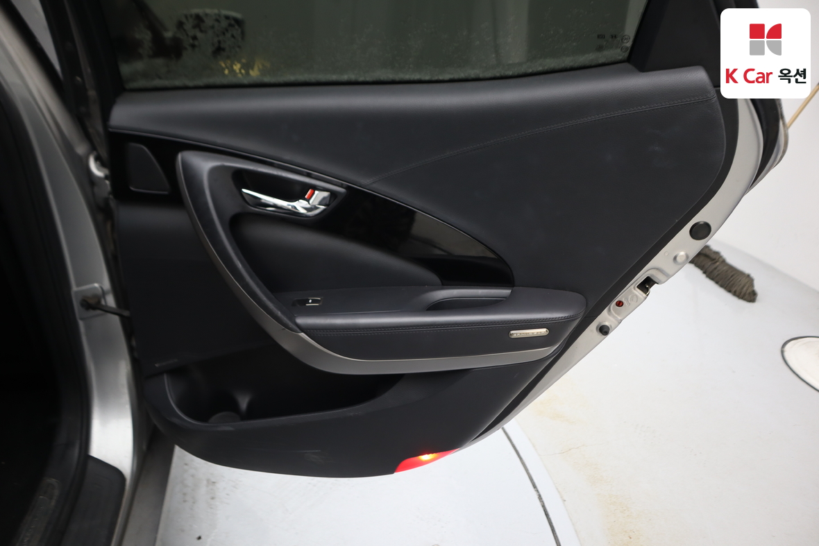 هيونداي أزيرا 2012 - صورة 26