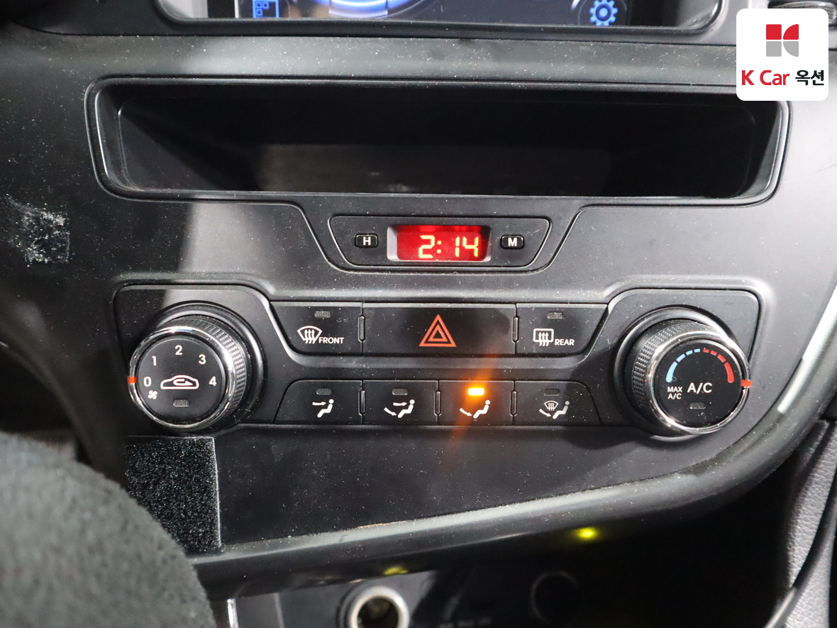 Kia K5 2013 - Image 16