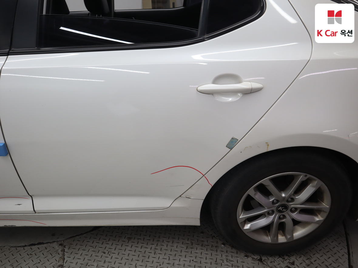 Kia K5 2013 - Image 38