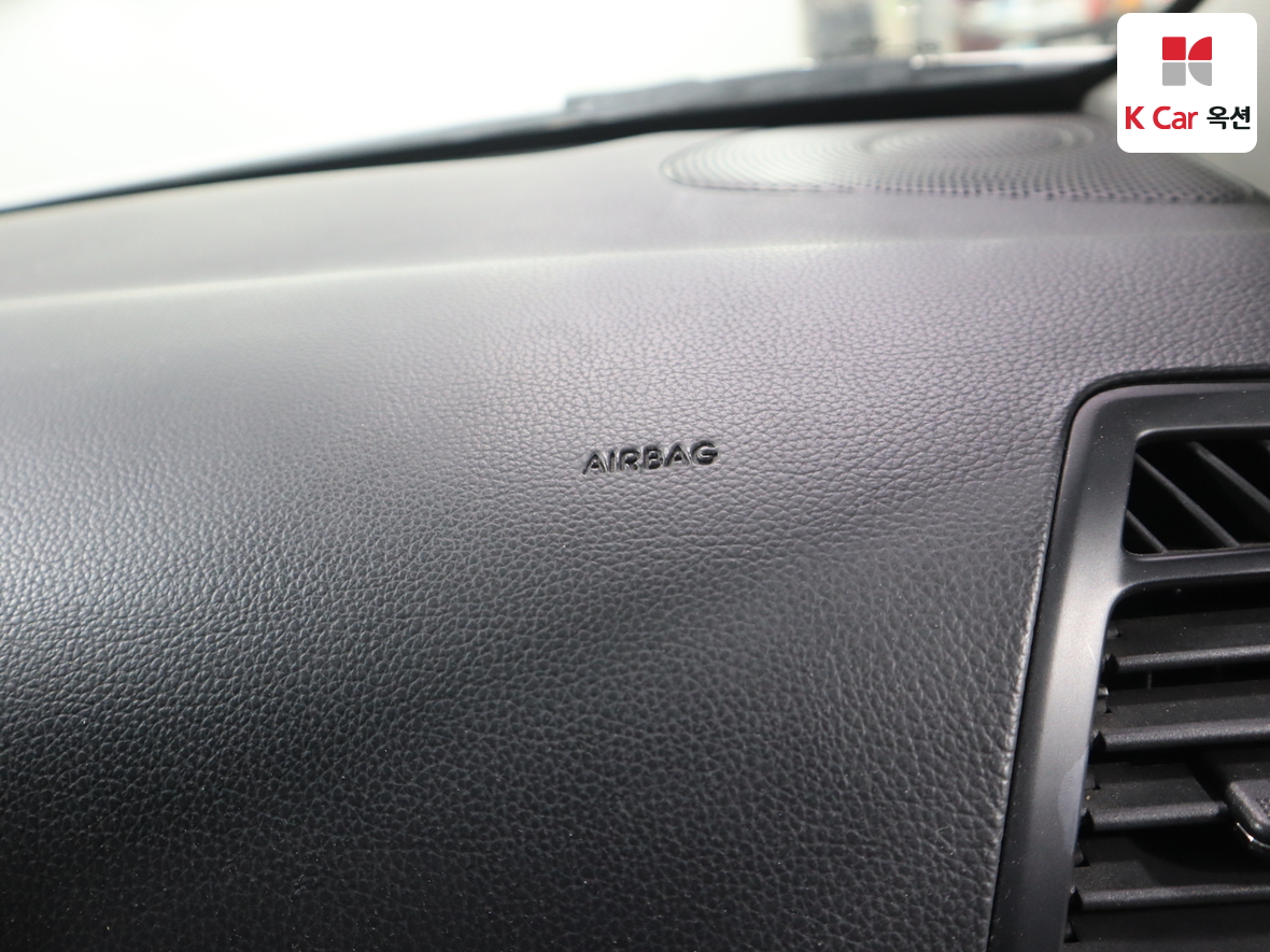 Kia K5 2013 - Image 30