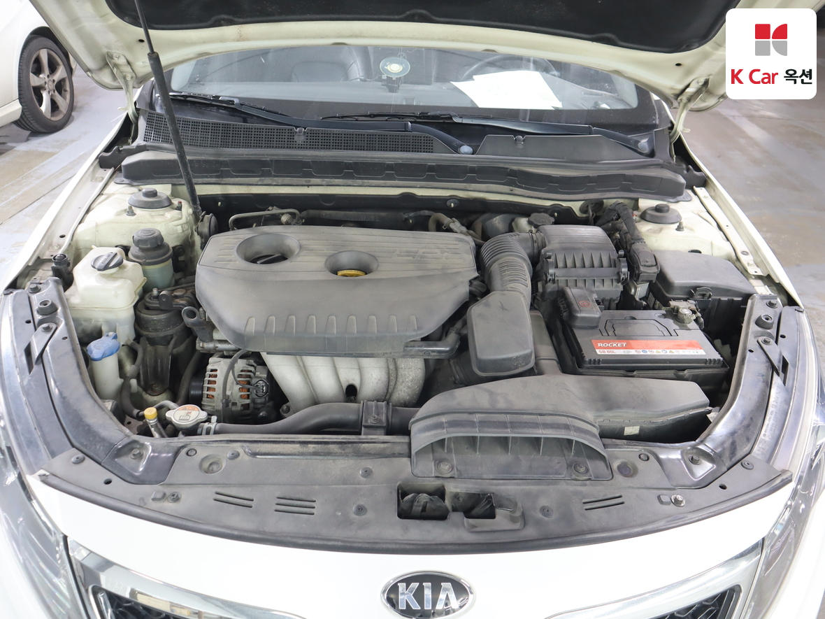 Kia K5 2013 - Image 32