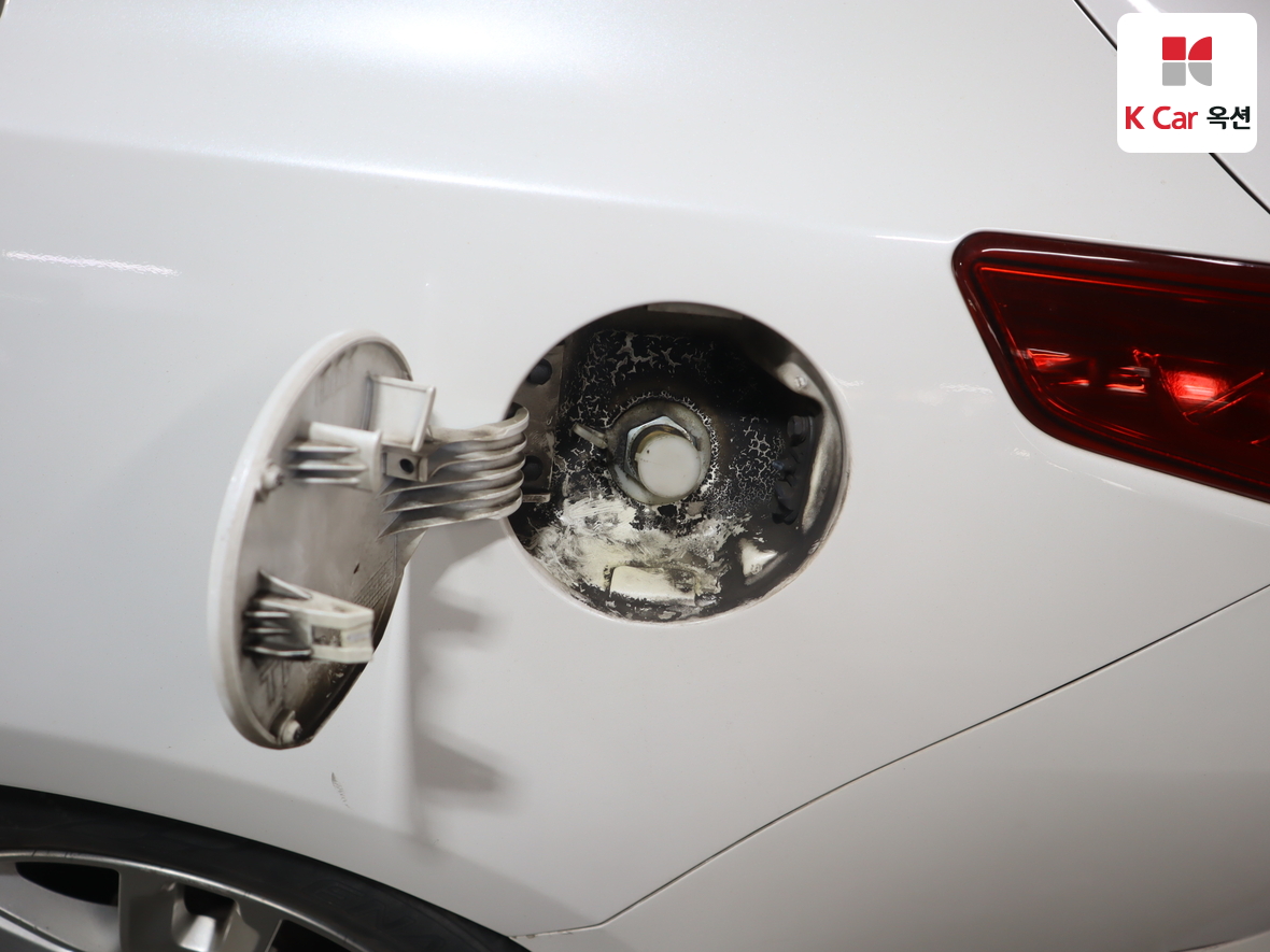 Kia K5 2013 - Image 24