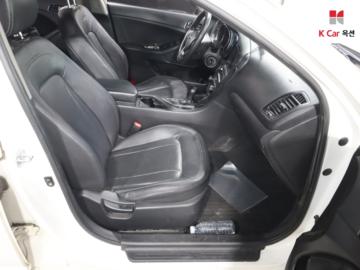 Kia K5 2013 - Image 29