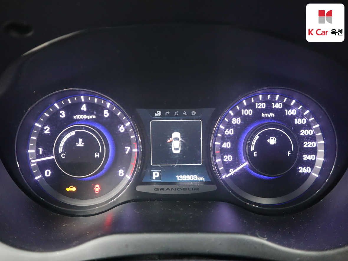 Hyundai AZERA 2016 - Image 5