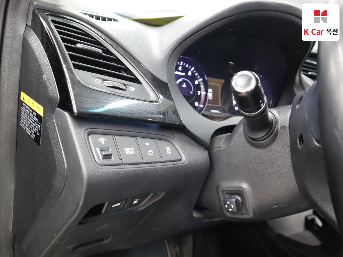 Hyundai AZERA 2016 - Image 9