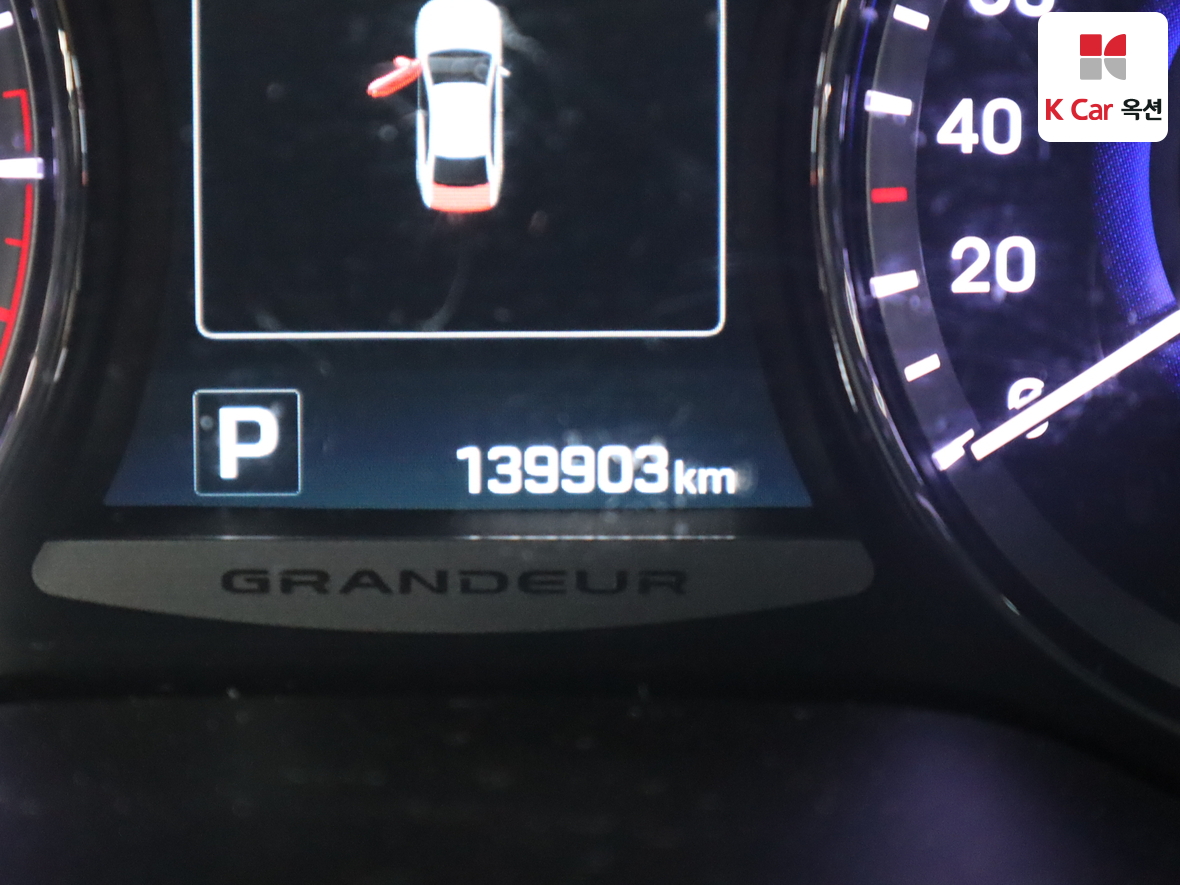 Hyundai AZERA 2016 - Image 4