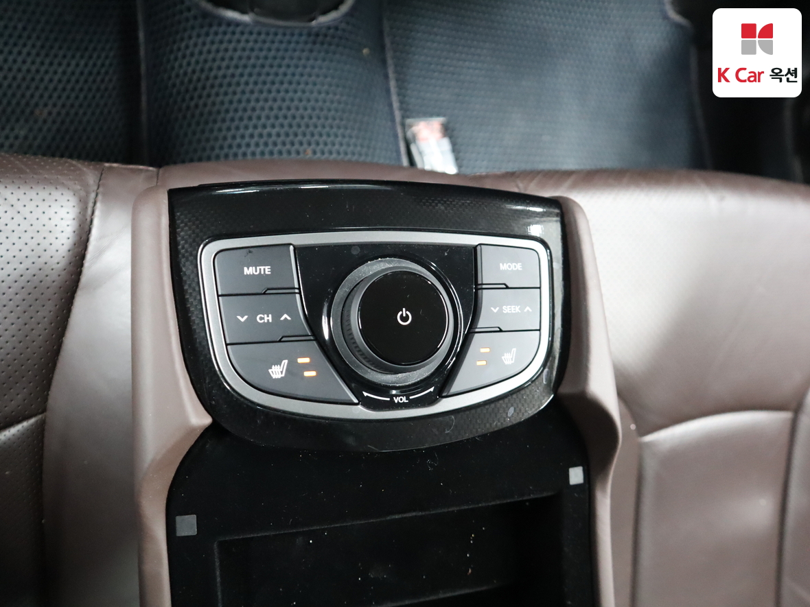 Hyundai AZERA 2016 - Image 26