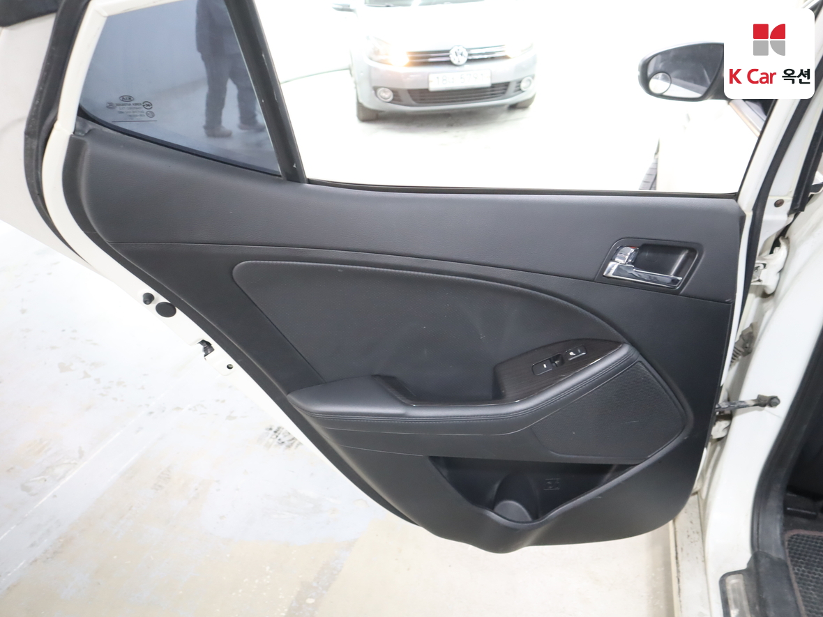 기아자동차 K5 2012 - 이미지 24