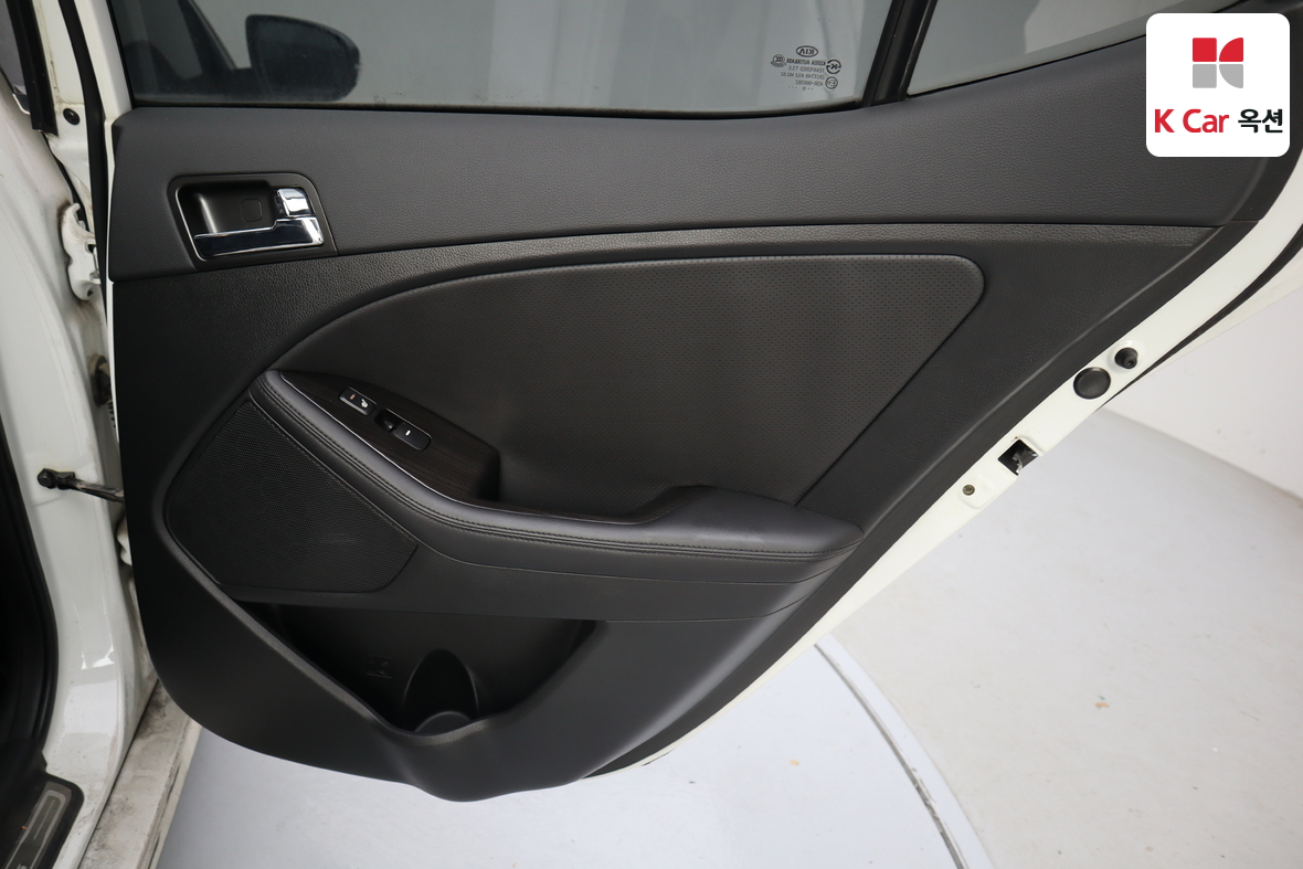 기아자동차 K5 2011 - 이미지 28