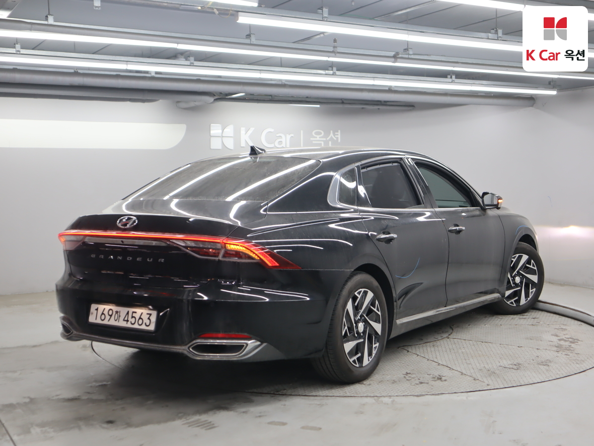 Hyundai Grandeur 2022 - Image 2