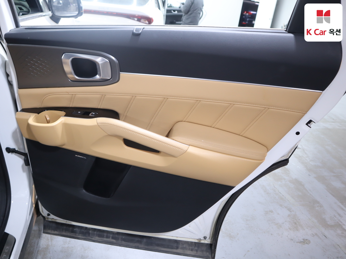 كيا سورينتو 2022 - صورة 27