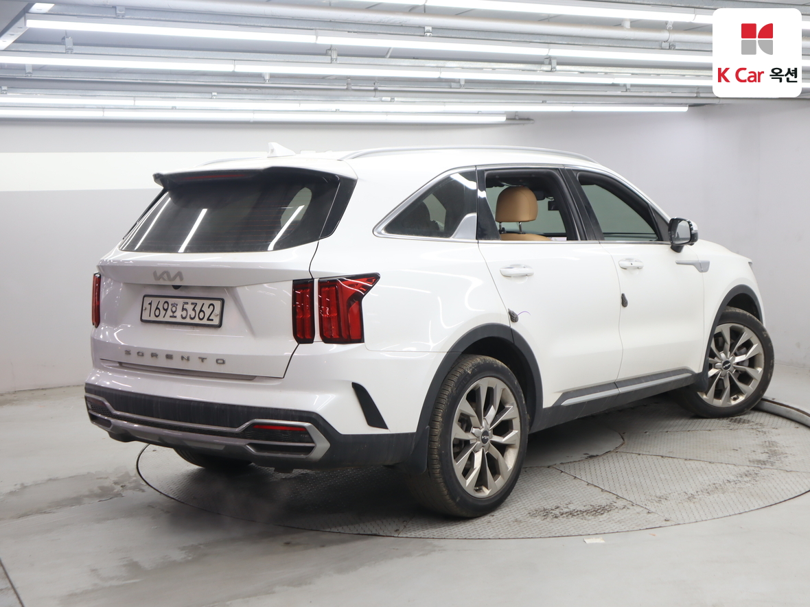 كيا سورينتو 2022 - صورة 2