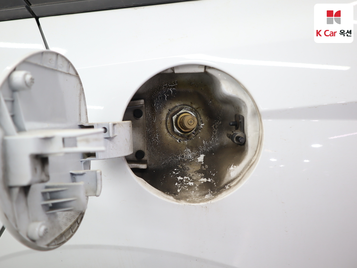 Hyundai Elantra 2022 - Image 24