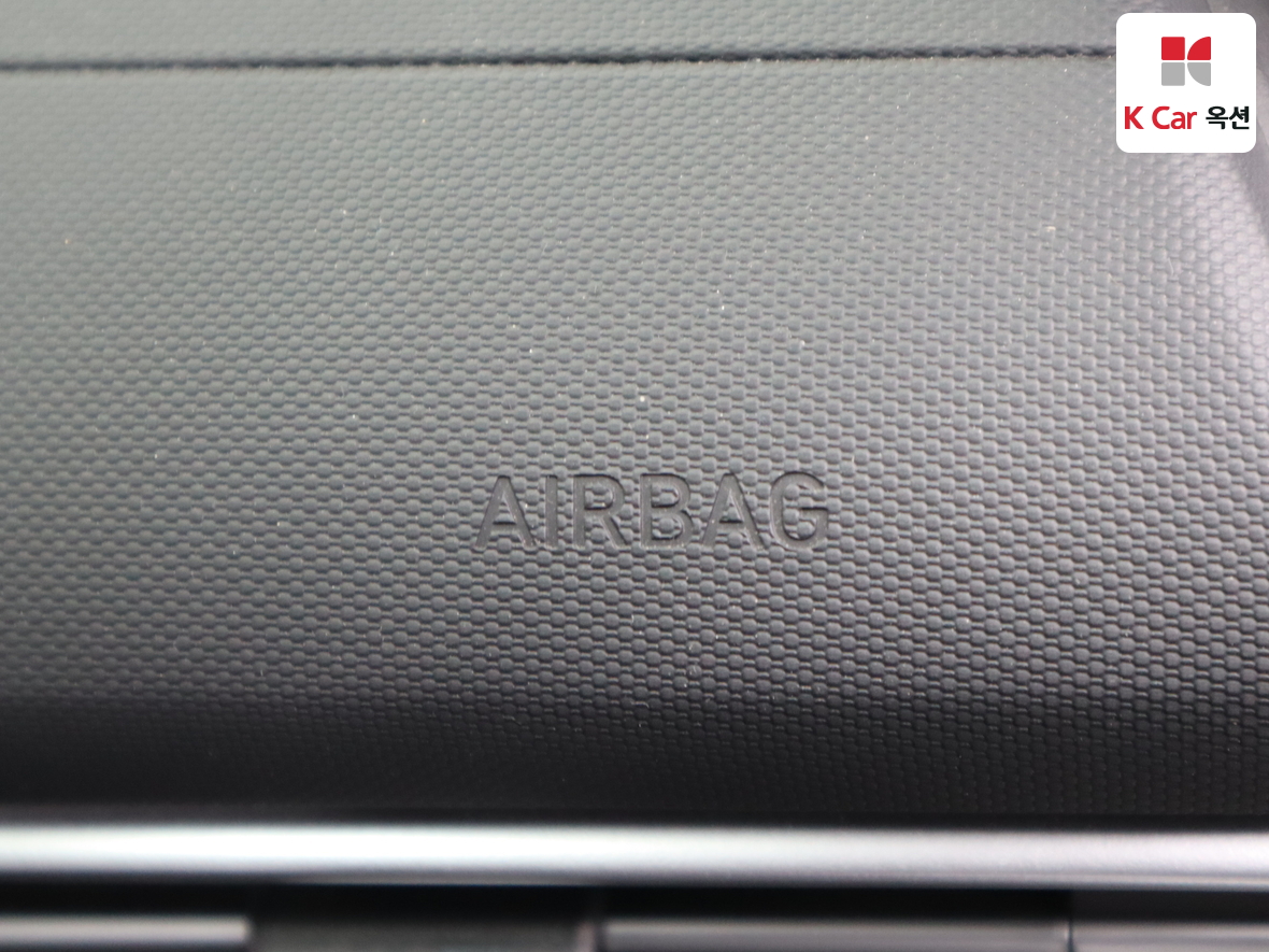 Hyundai Elantra 2022 - Image 30