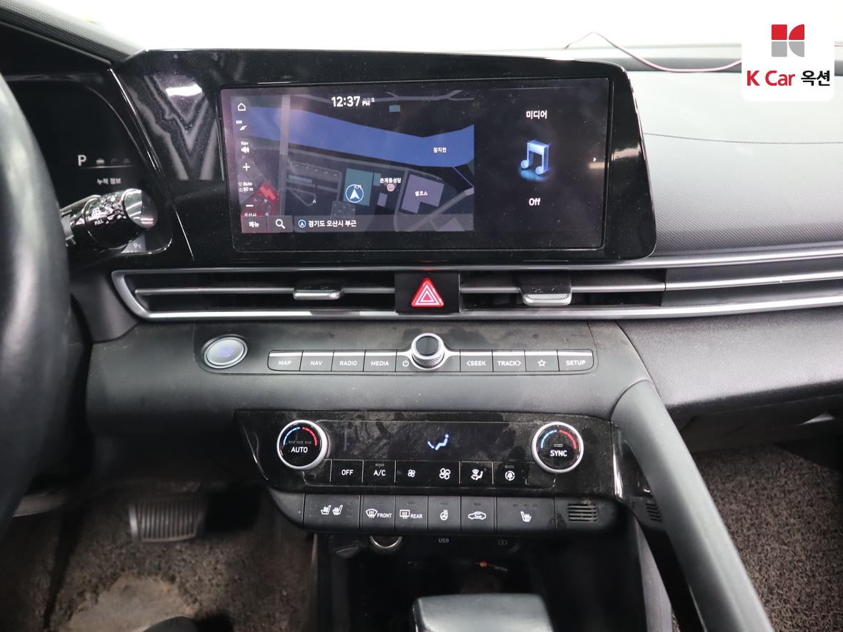 Hyundai Elantra 2022 - Image 6