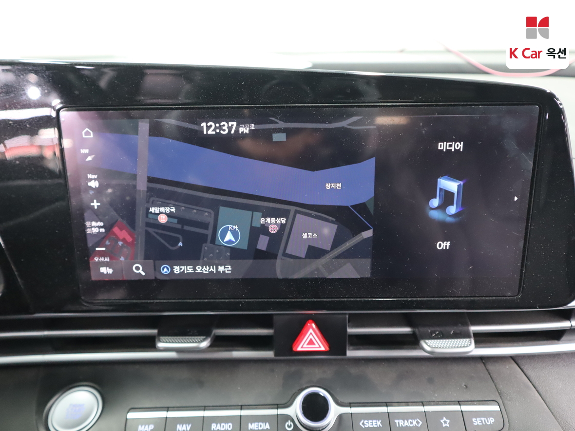 Hyundai Elantra 2022 - Image 14