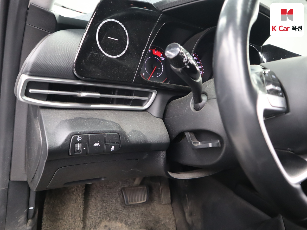 Hyundai Elantra 2022 - Image 9