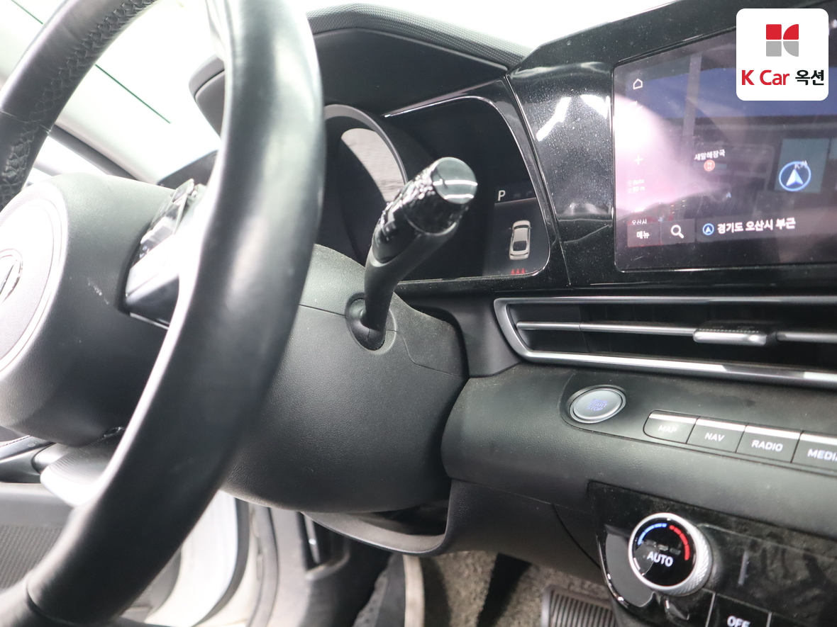 Hyundai Elantra 2022 - Image 11