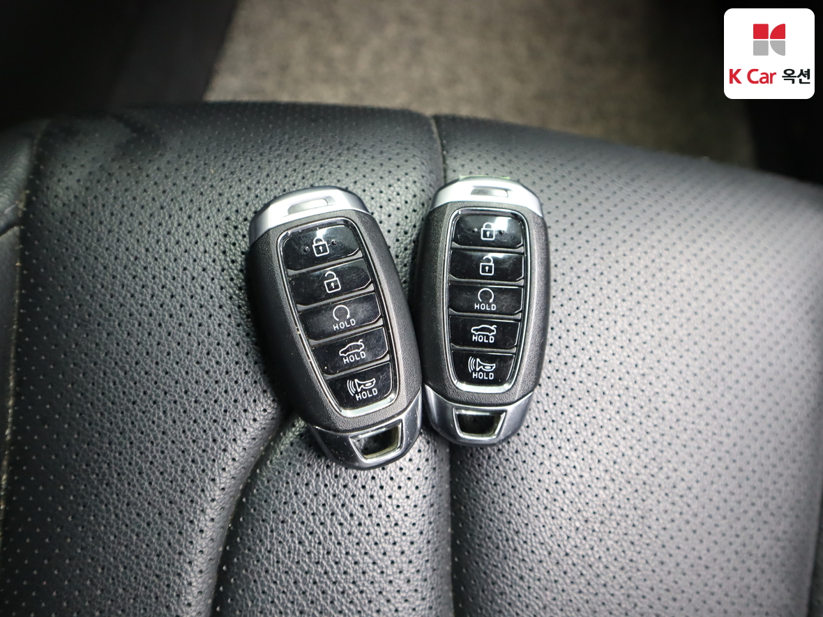 Hyundai Elantra 2022 - Image 17