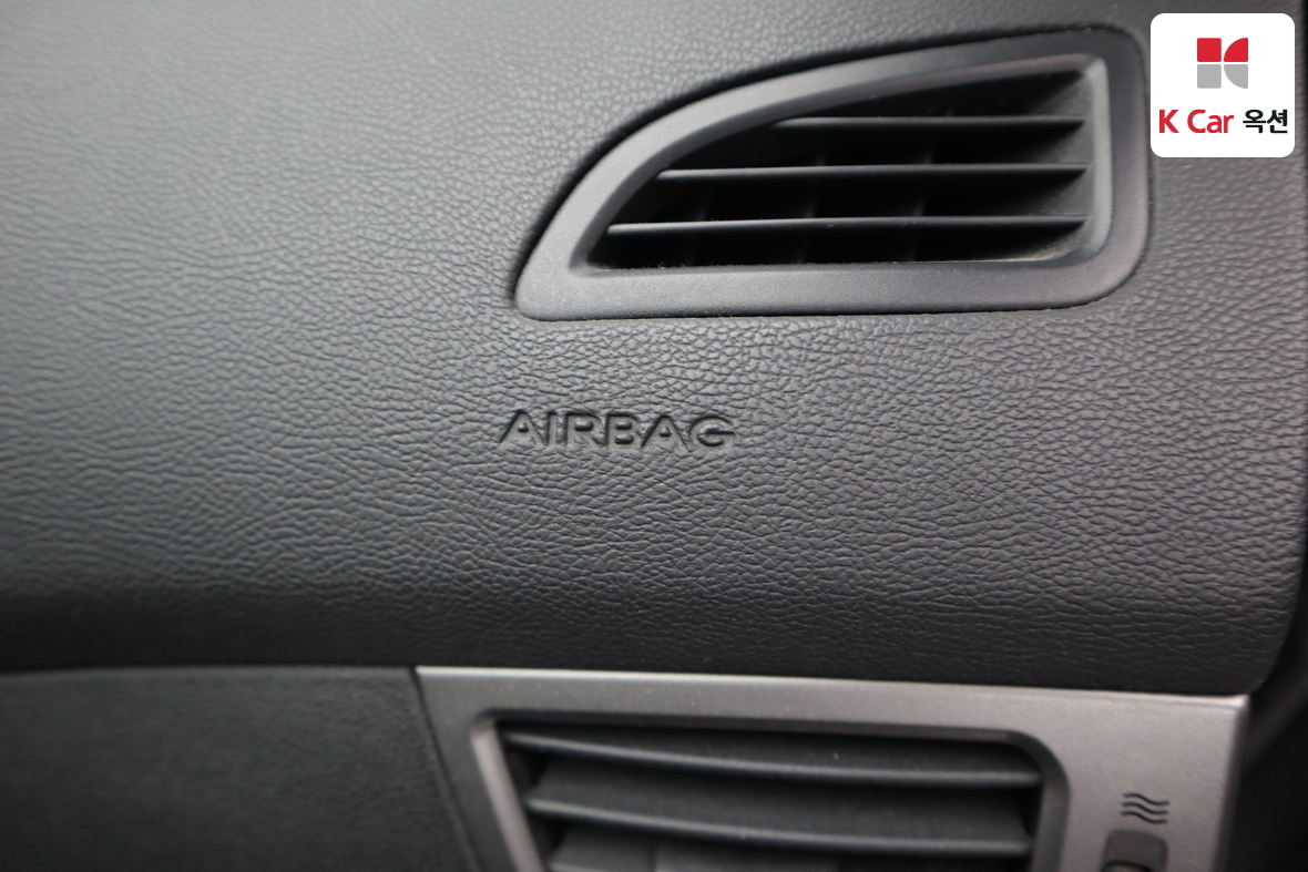 Hyundai Elantra 2011 - Image 28