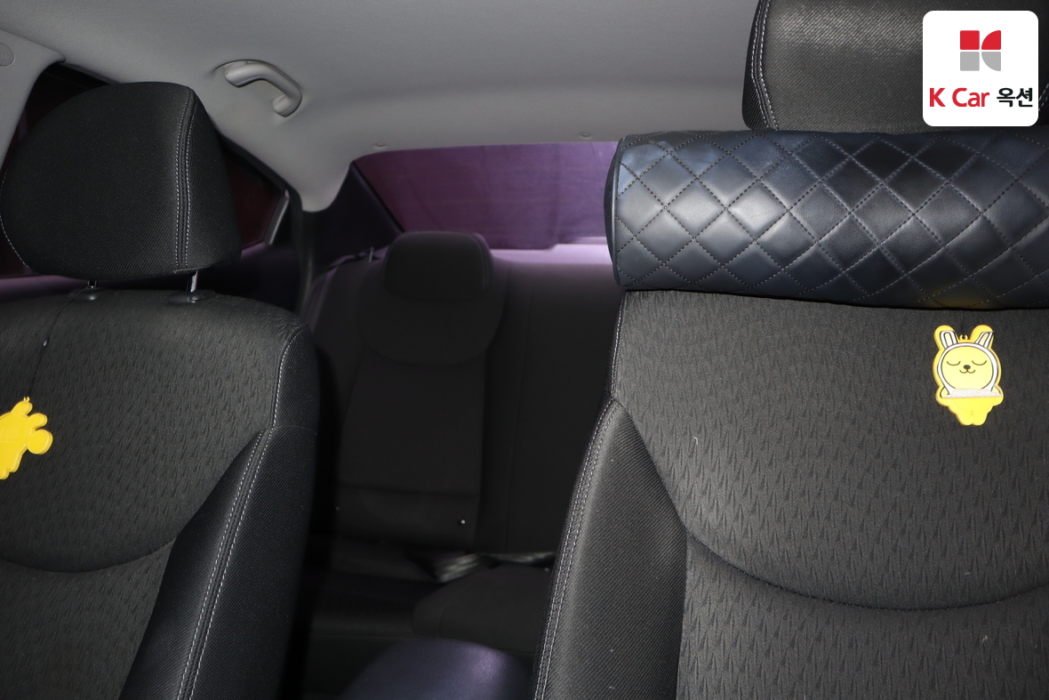 Hyundai Elantra 2011 - Image 17