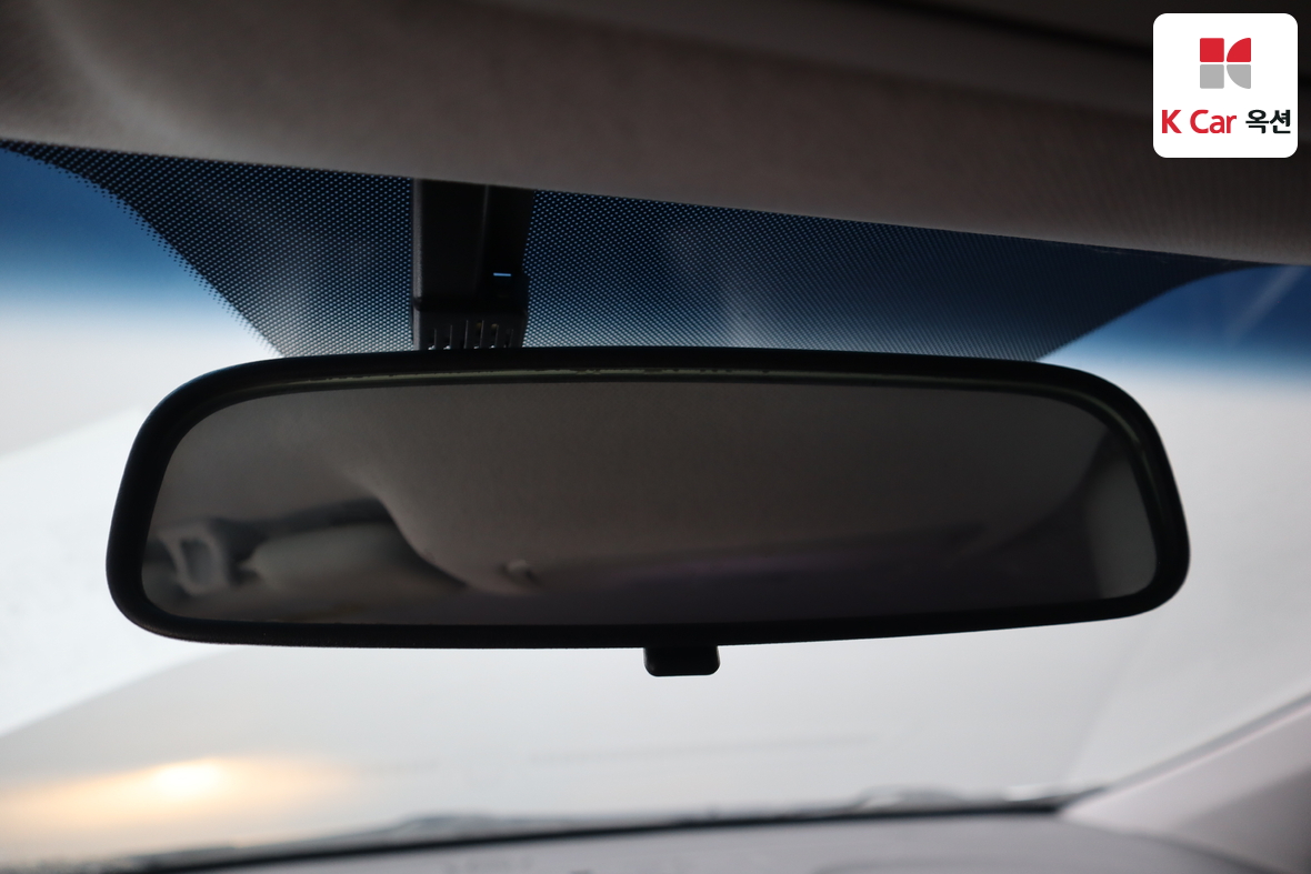 Hyundai Elantra 2011 - Image 12