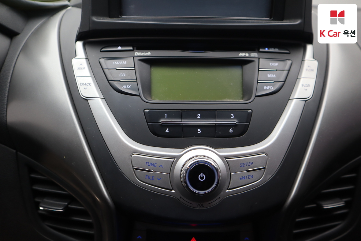 Hyundai Elantra 2011 - Image 13