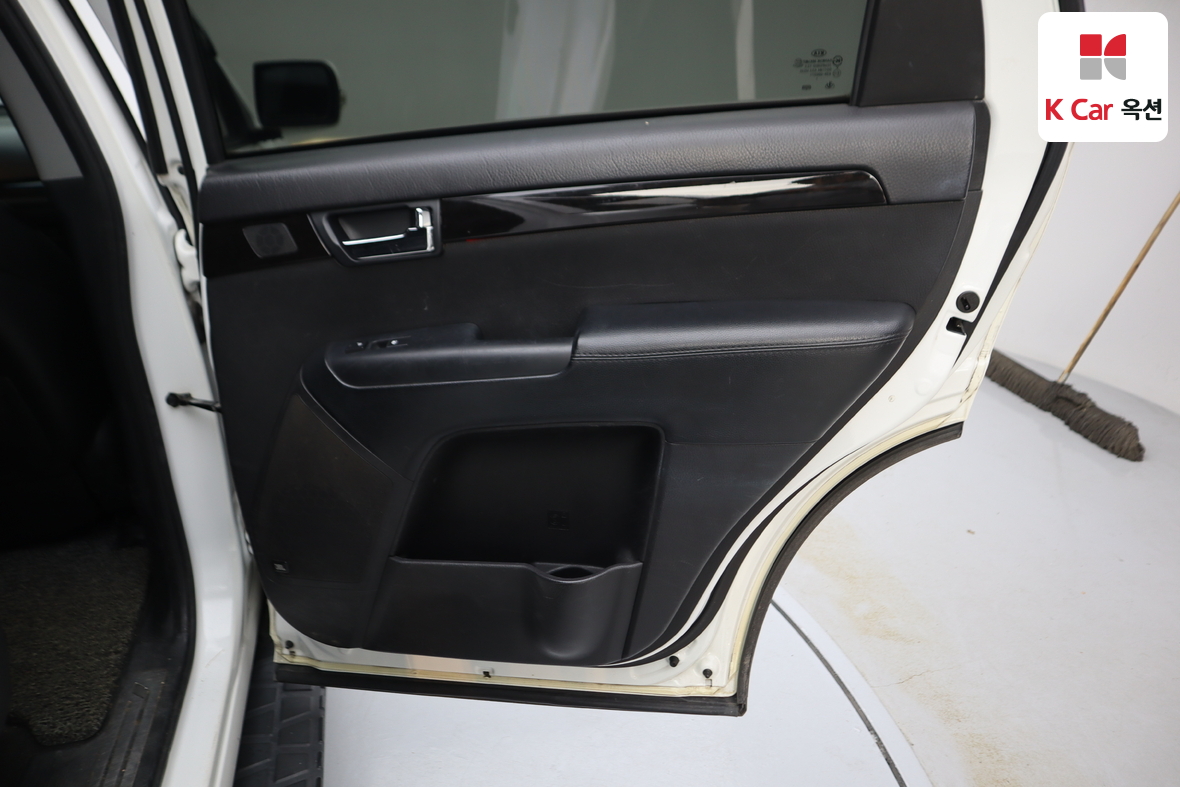 Kia Mohave 2012 - Image 29