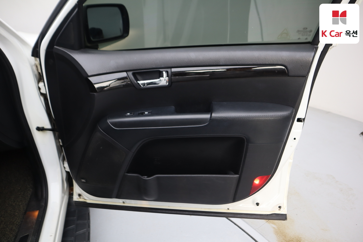 Kia Mohave 2012 - Image 31