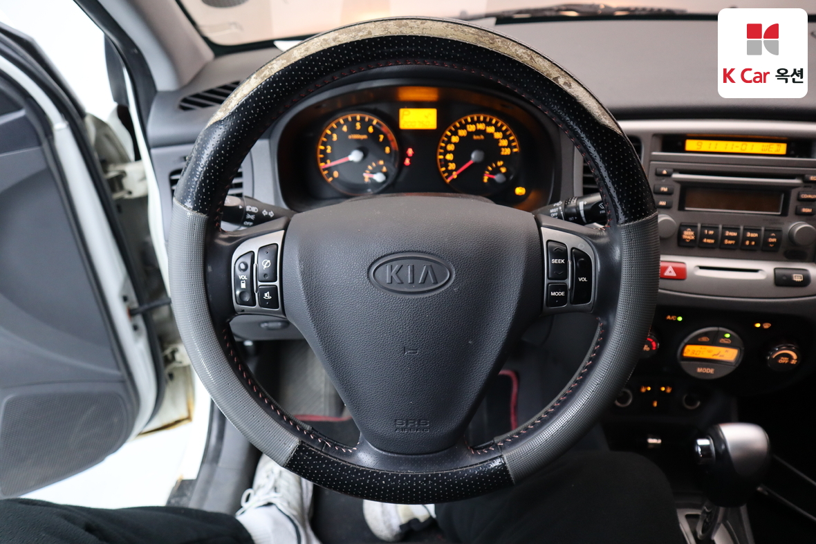 Kia Pride 2009 - Image 10