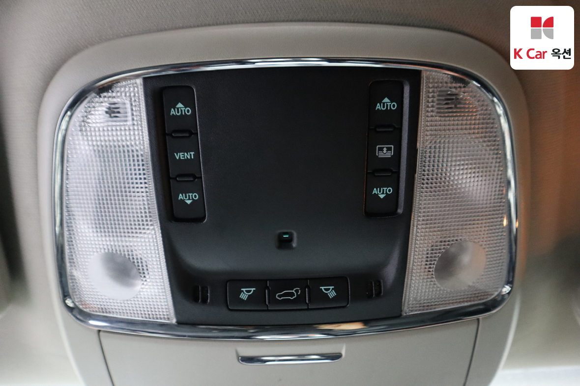 جيب جراند شيروكي 2011 - صورة 13