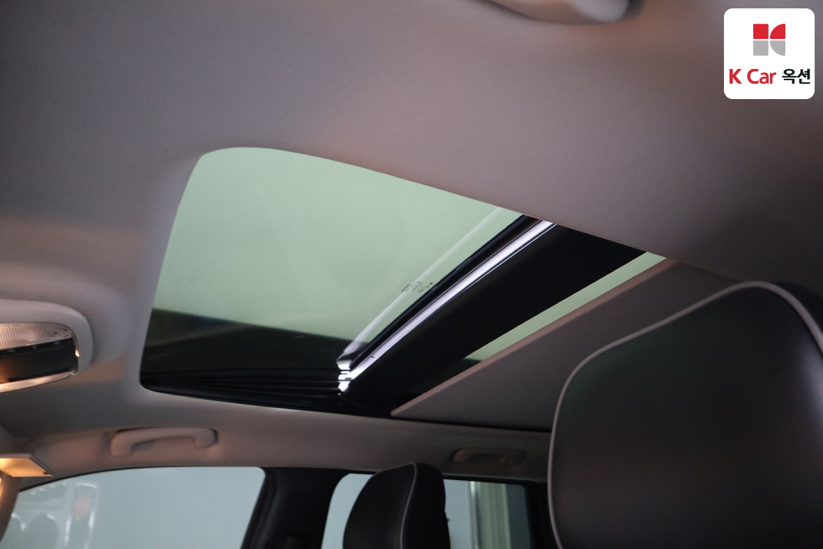 جيب جراند شيروكي 2011 - صورة 22