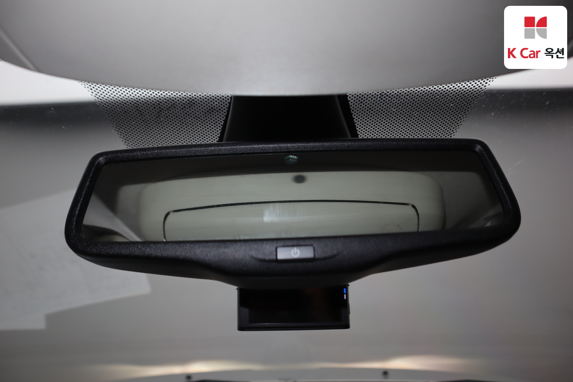 جيب جراند شيروكي 2011 - صورة 12