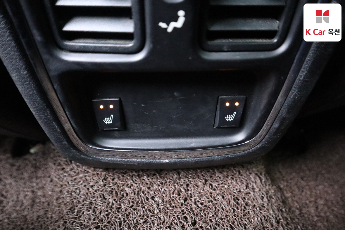 جيب جراند شيروكي 2011 - صورة 26