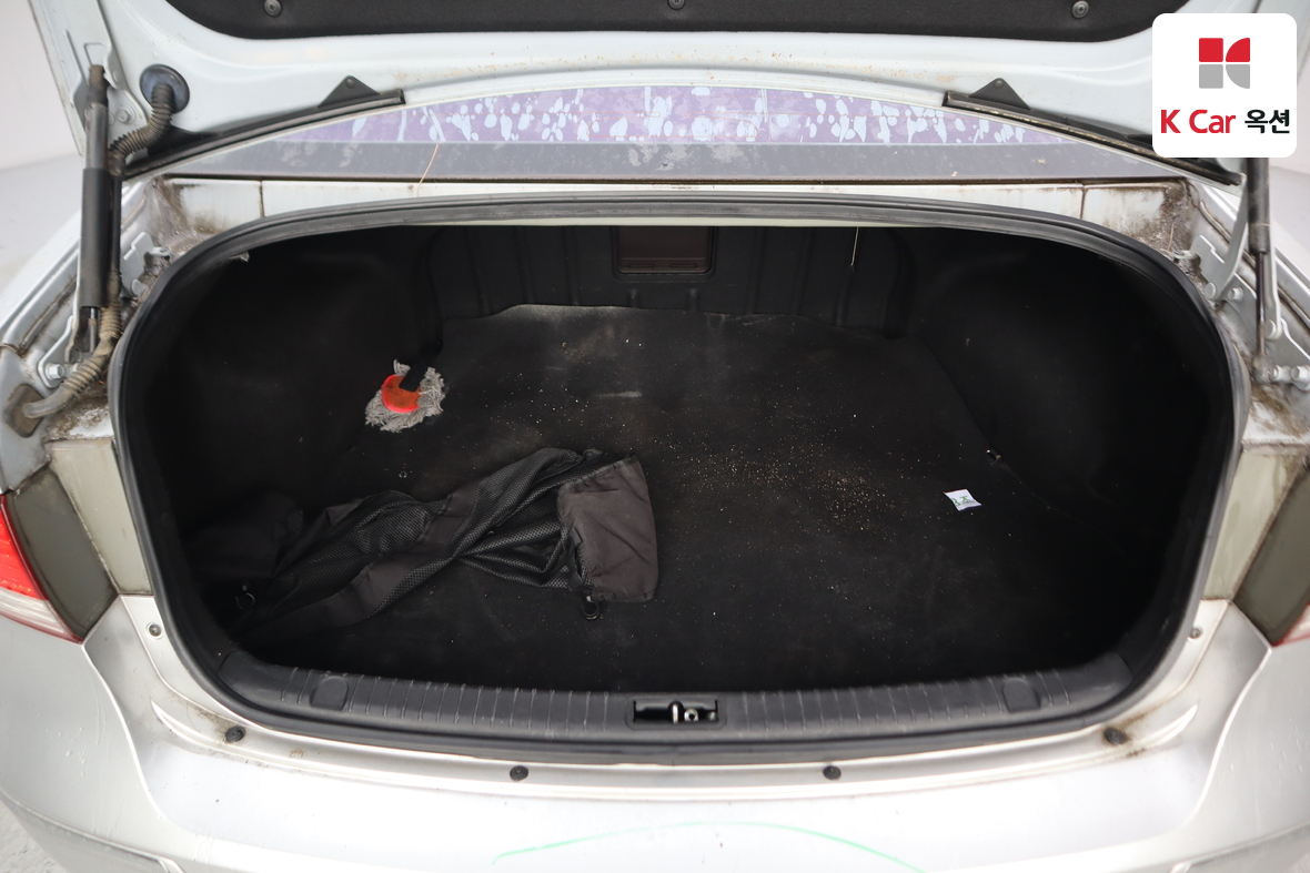 هيونداي سوناتا 2008 - صورة 23