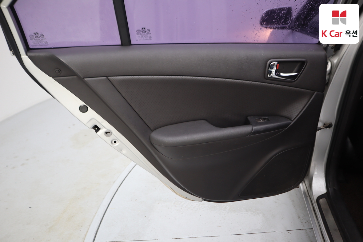 هيونداي سوناتا 2008 - صورة 20