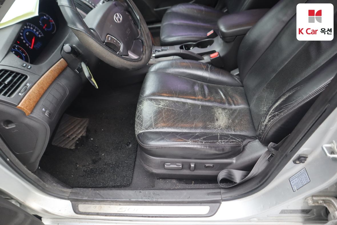 هيونداي سوناتا 2008 - صورة 18