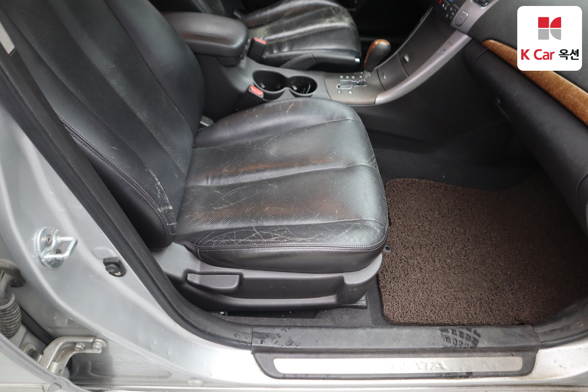 هيونداي سوناتا 2008 - صورة 27