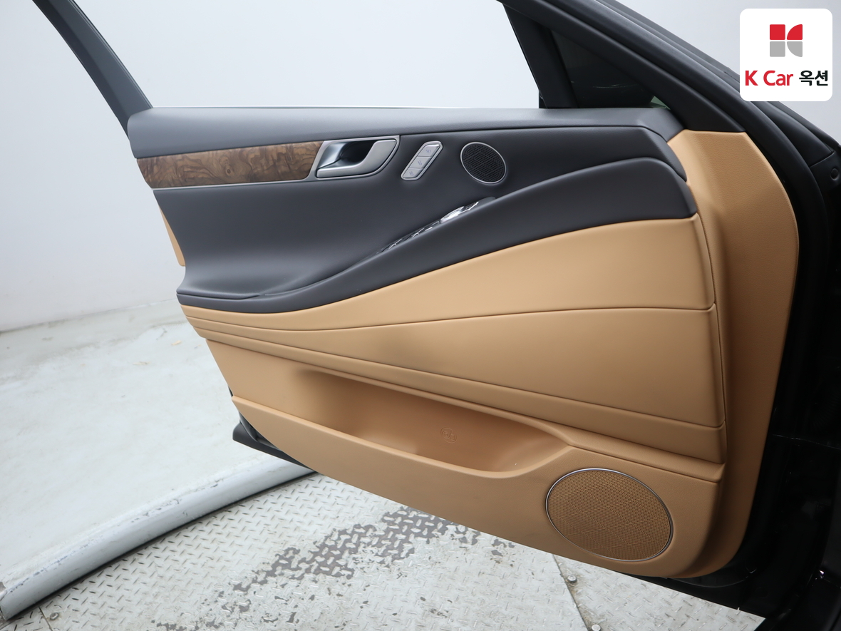 Genesis G80 2022 - Image 8