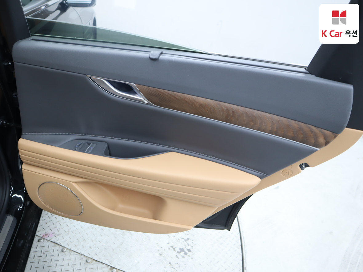 Genesis G80 2022 - Image 26