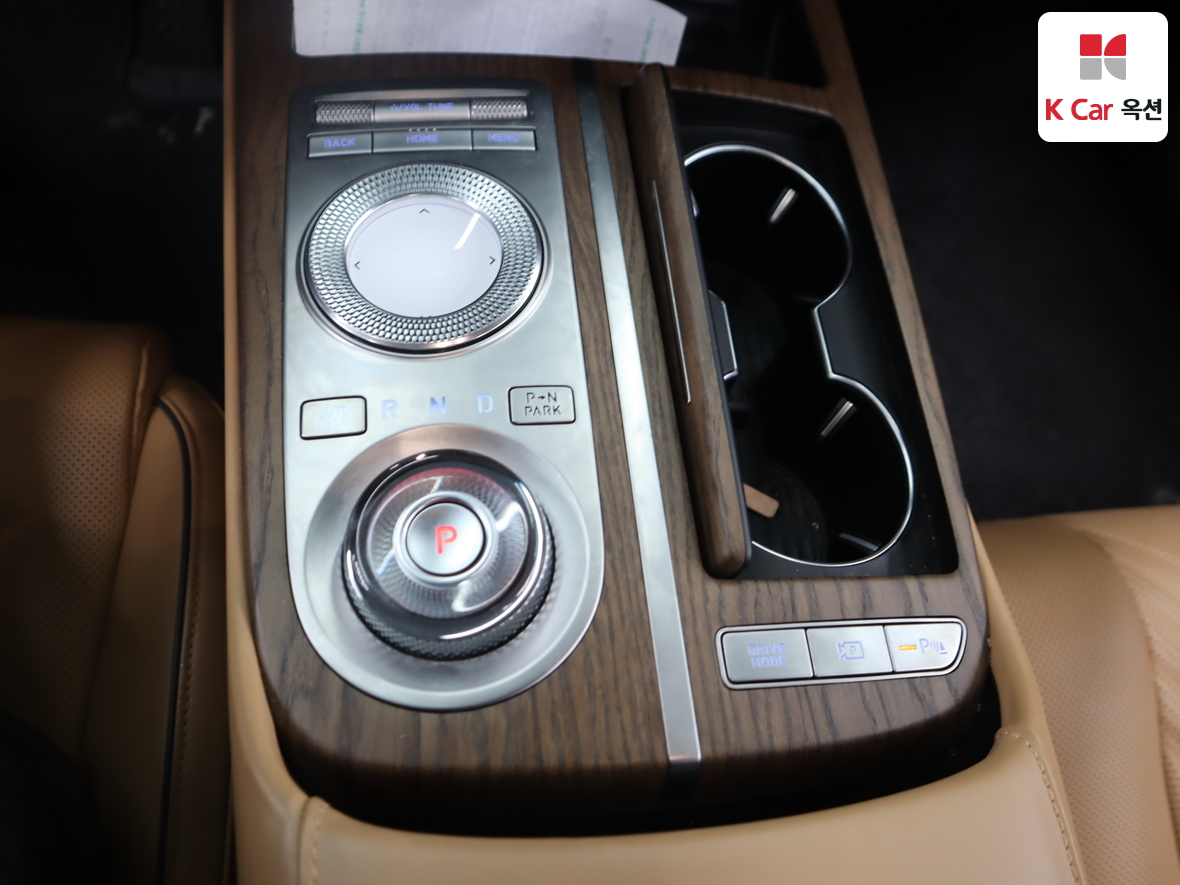 Genesis G80 2022 - Image 16