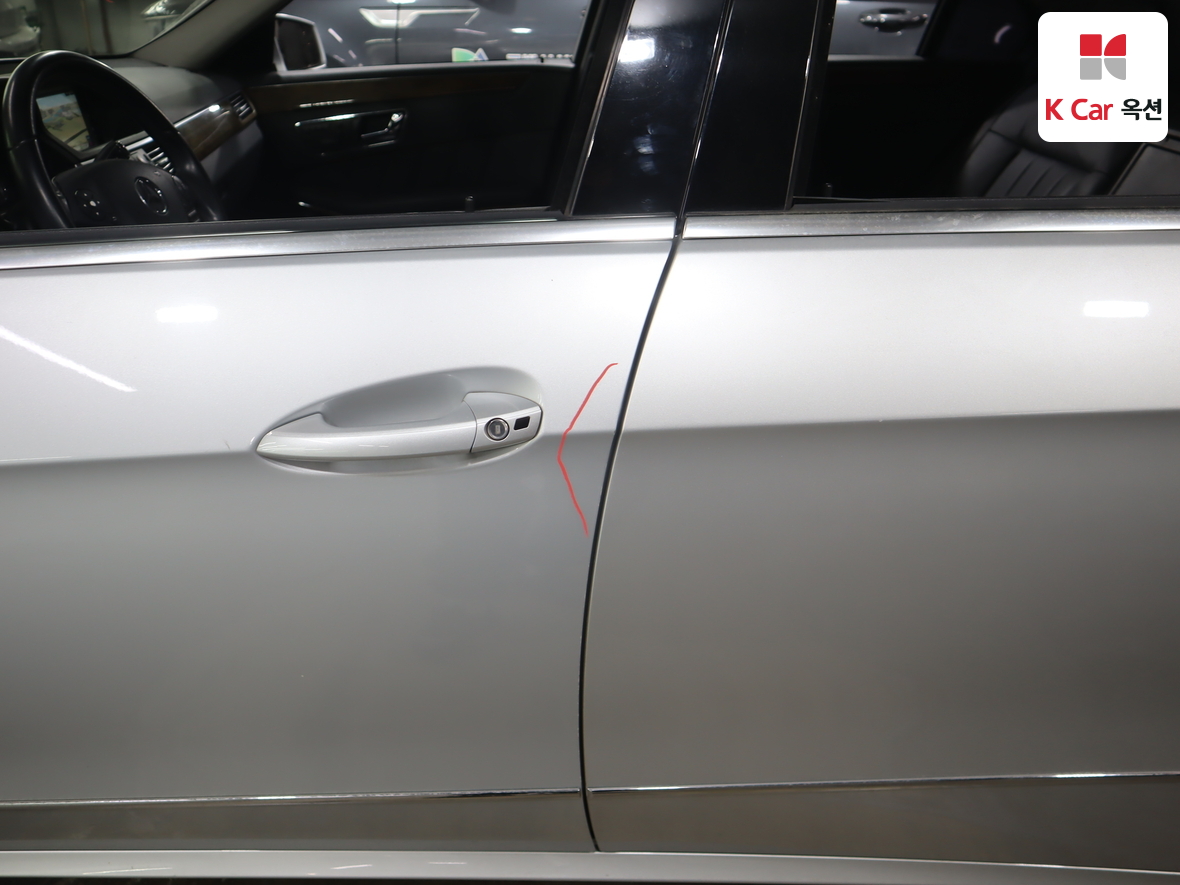 مرسيدس بنز إي كلاس 2011 - صورة 41