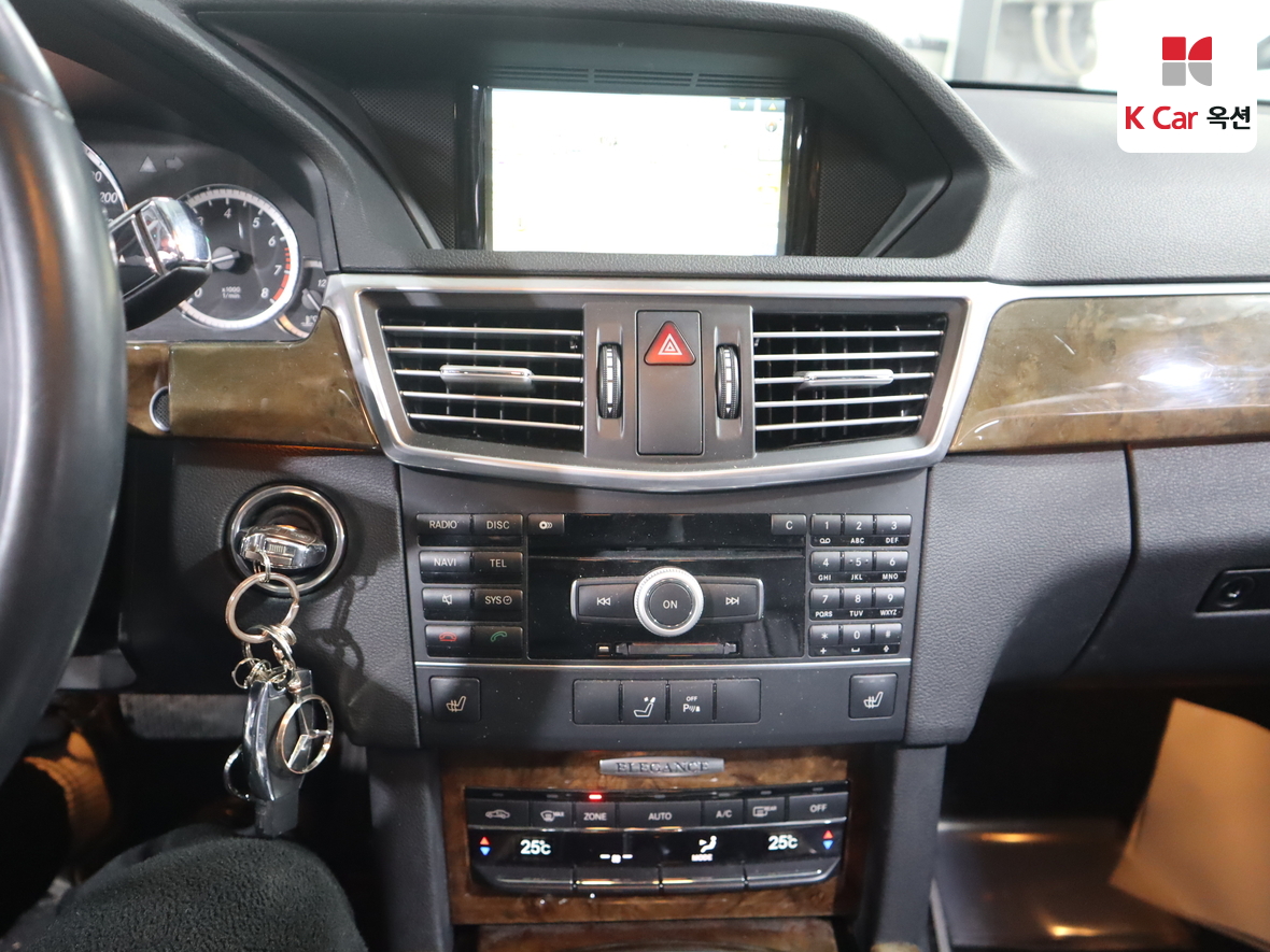 مرسيدس بنز إي كلاس 2011 - صورة 6