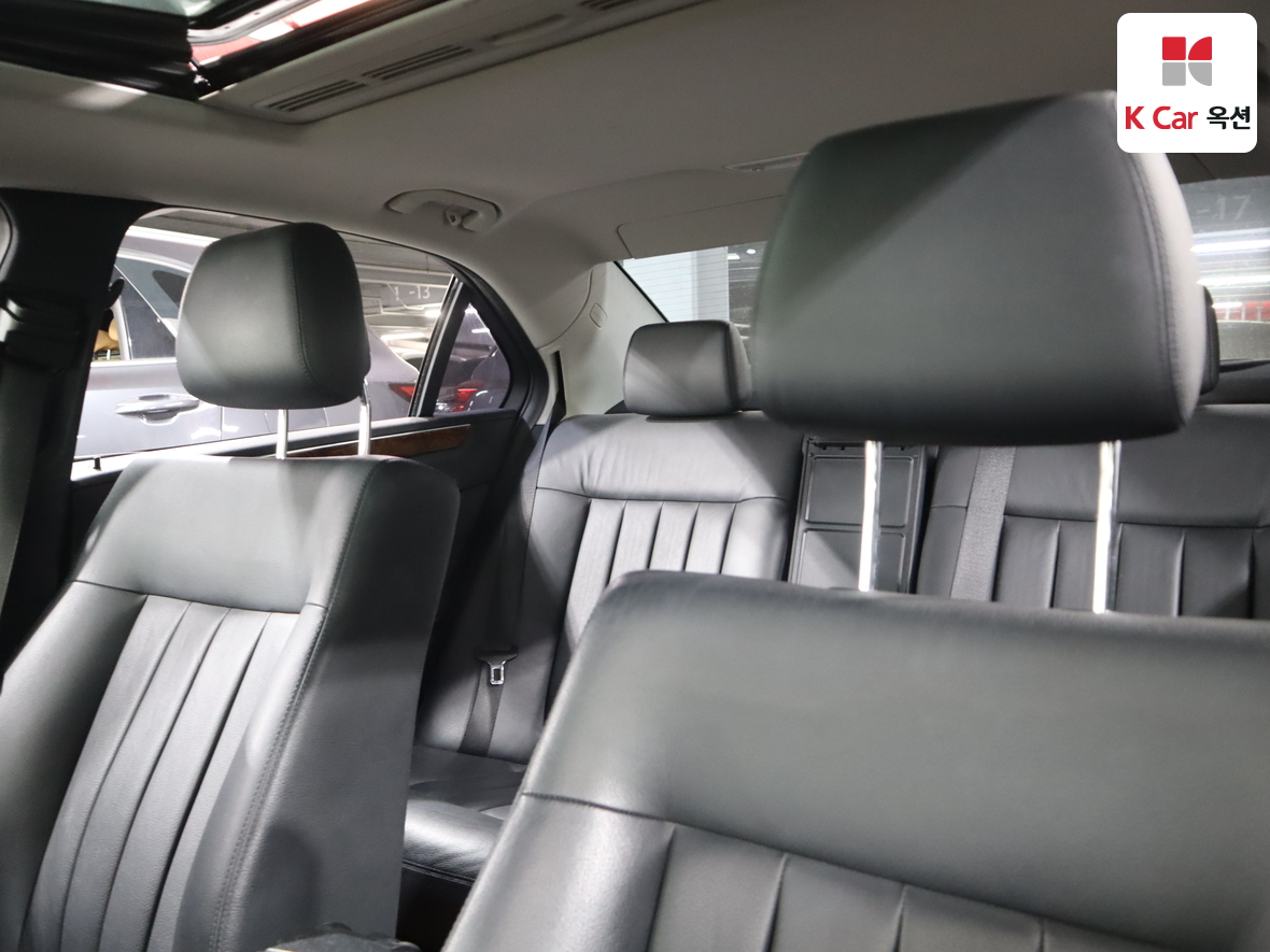 مرسيدس بنز إي كلاس 2011 - صورة 21