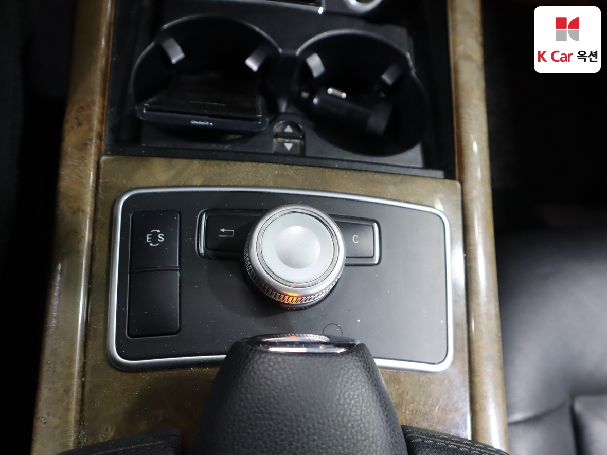 مرسيدس بنز إي كلاس 2011 - صورة 17