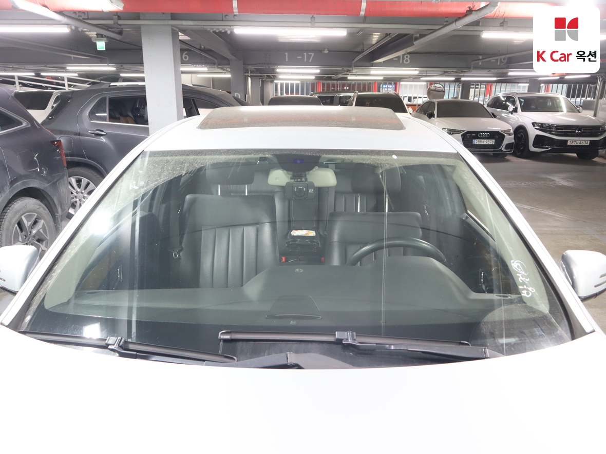 مرسيدس بنز إي كلاس 2011 - صورة 37