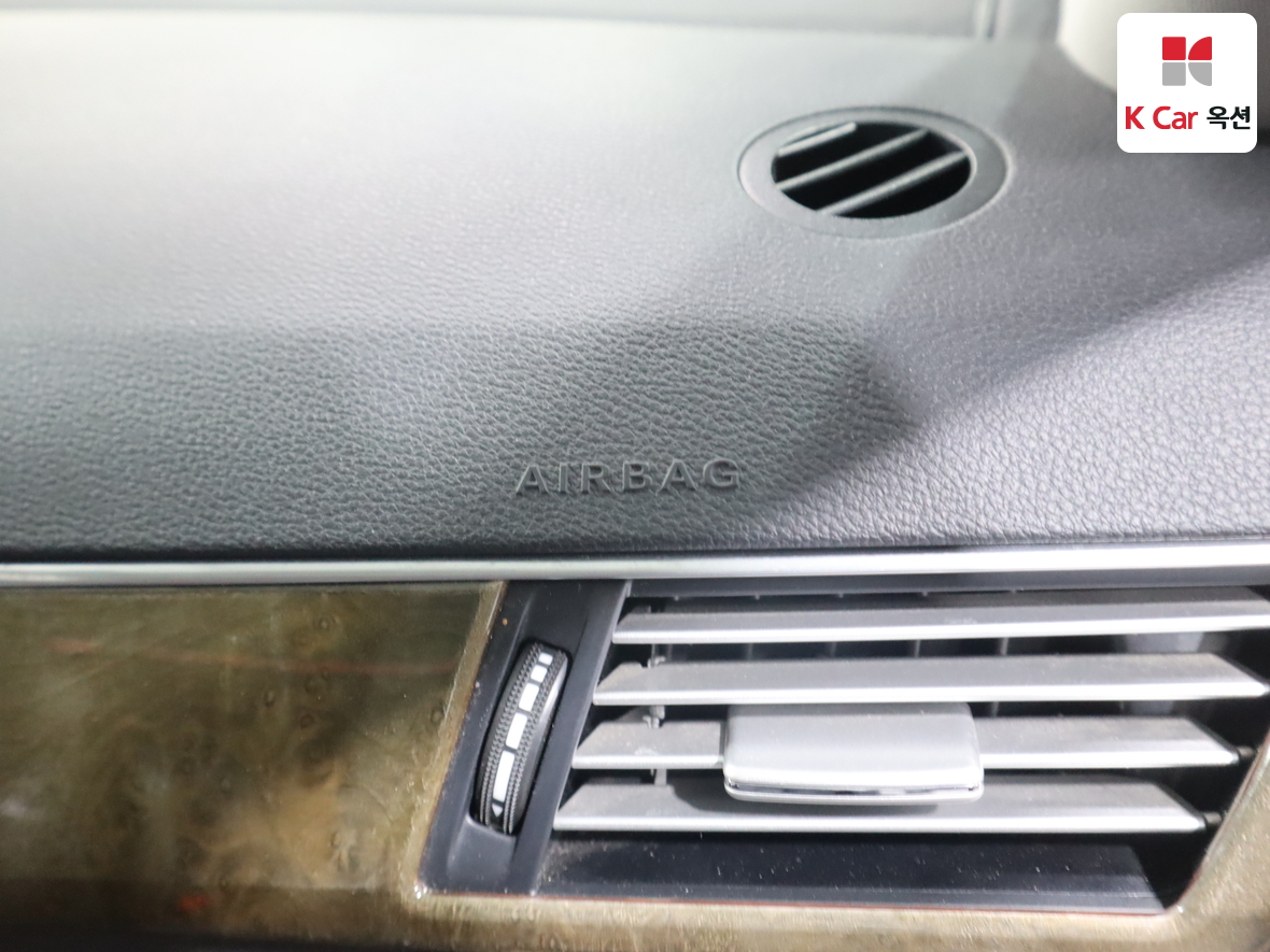 مرسيدس بنز إي كلاس 2011 - صورة 34