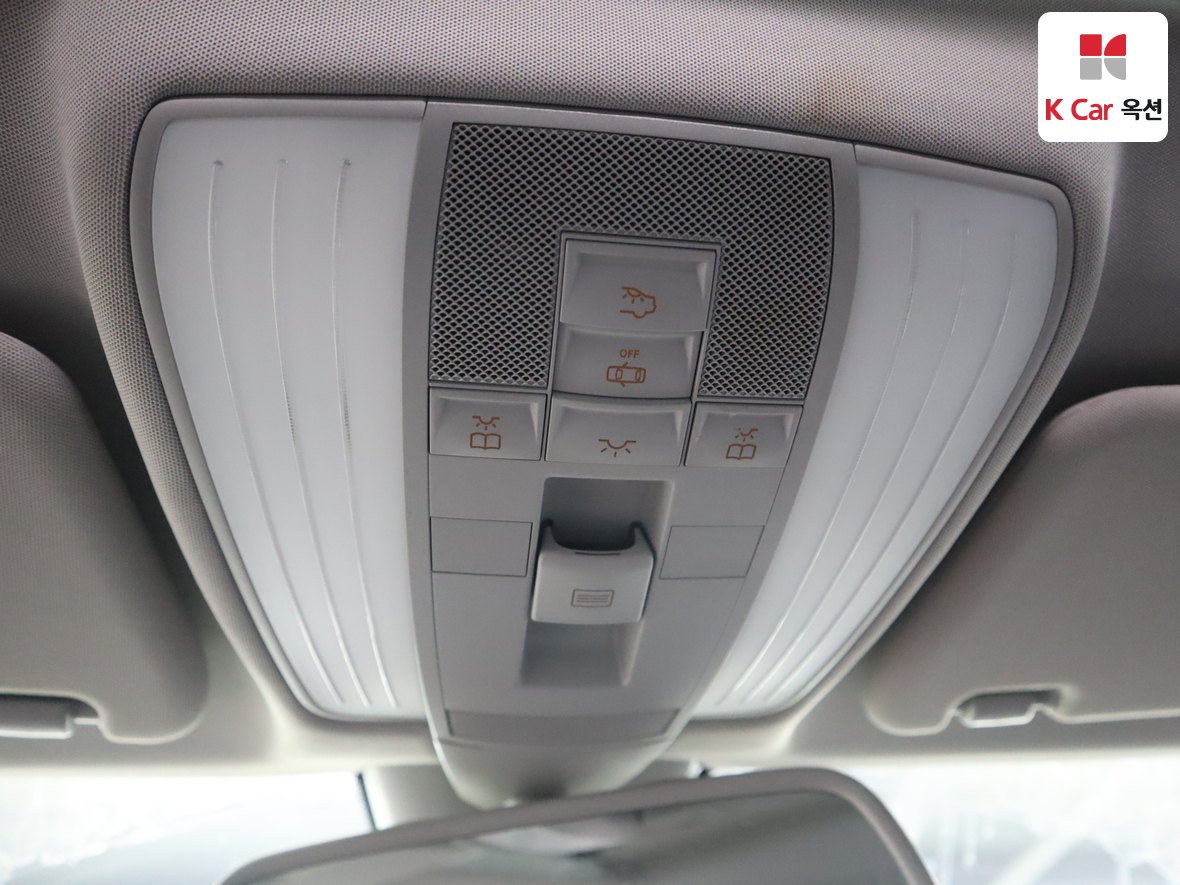 مرسيدس بنز إي كلاس 2011 - صورة 12