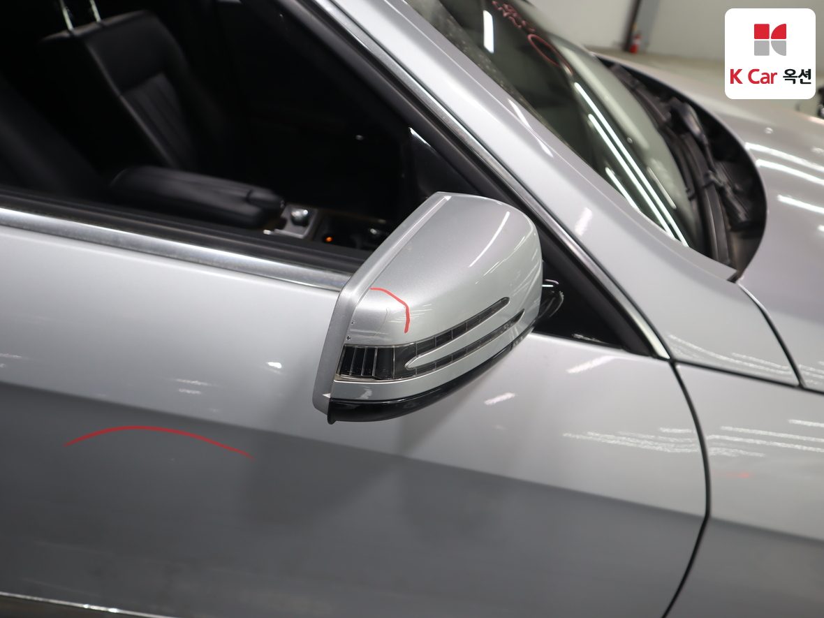 مرسيدس بنز إي كلاس 2011 - صورة 45