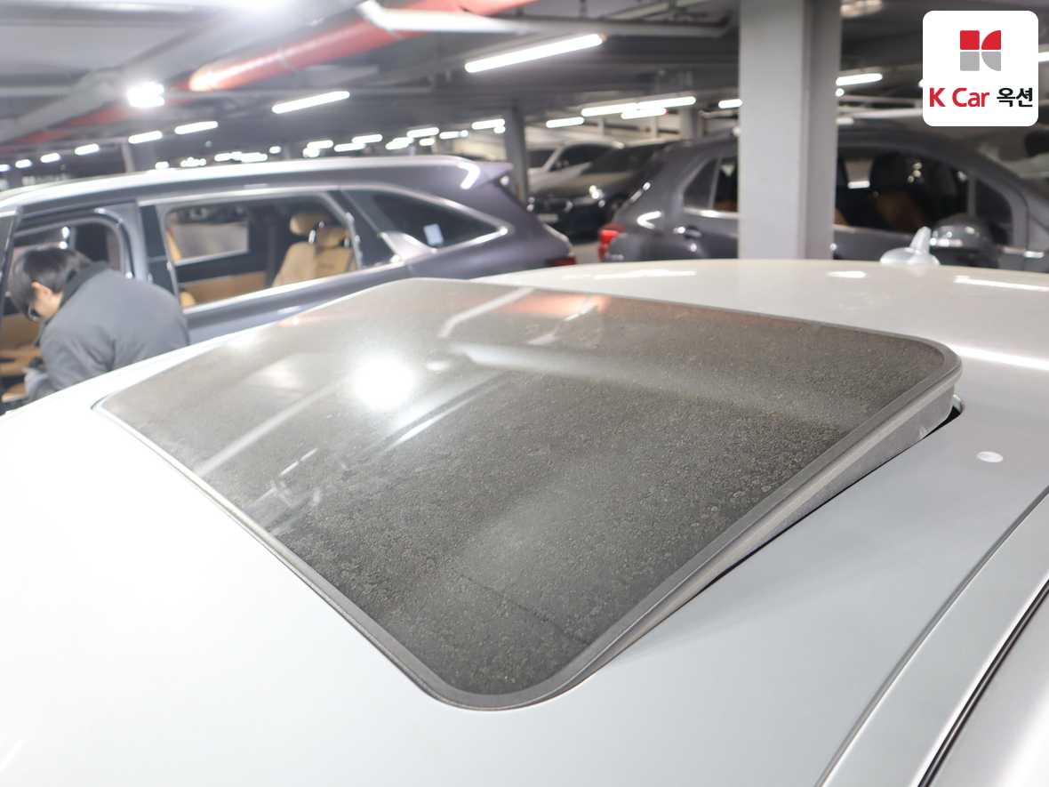 مرسيدس بنز إي كلاس 2011 - صورة 24